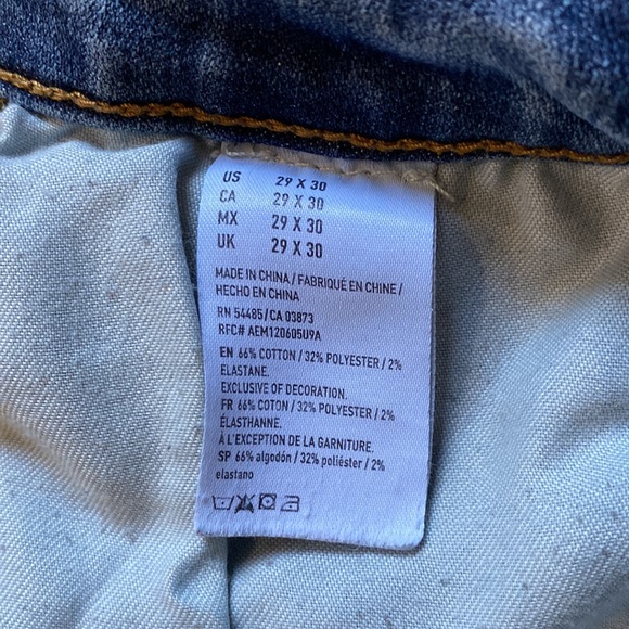 Light washed distressed 29x30 Jeans American Eagle - Picture 6 of 6